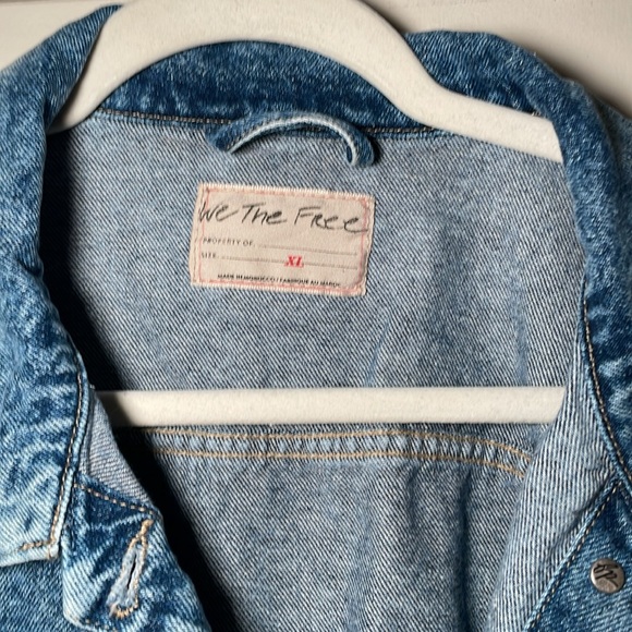 FREE PEOPLE | Rumors Denim Jacket in Light Indigo - Picture 4 of 11